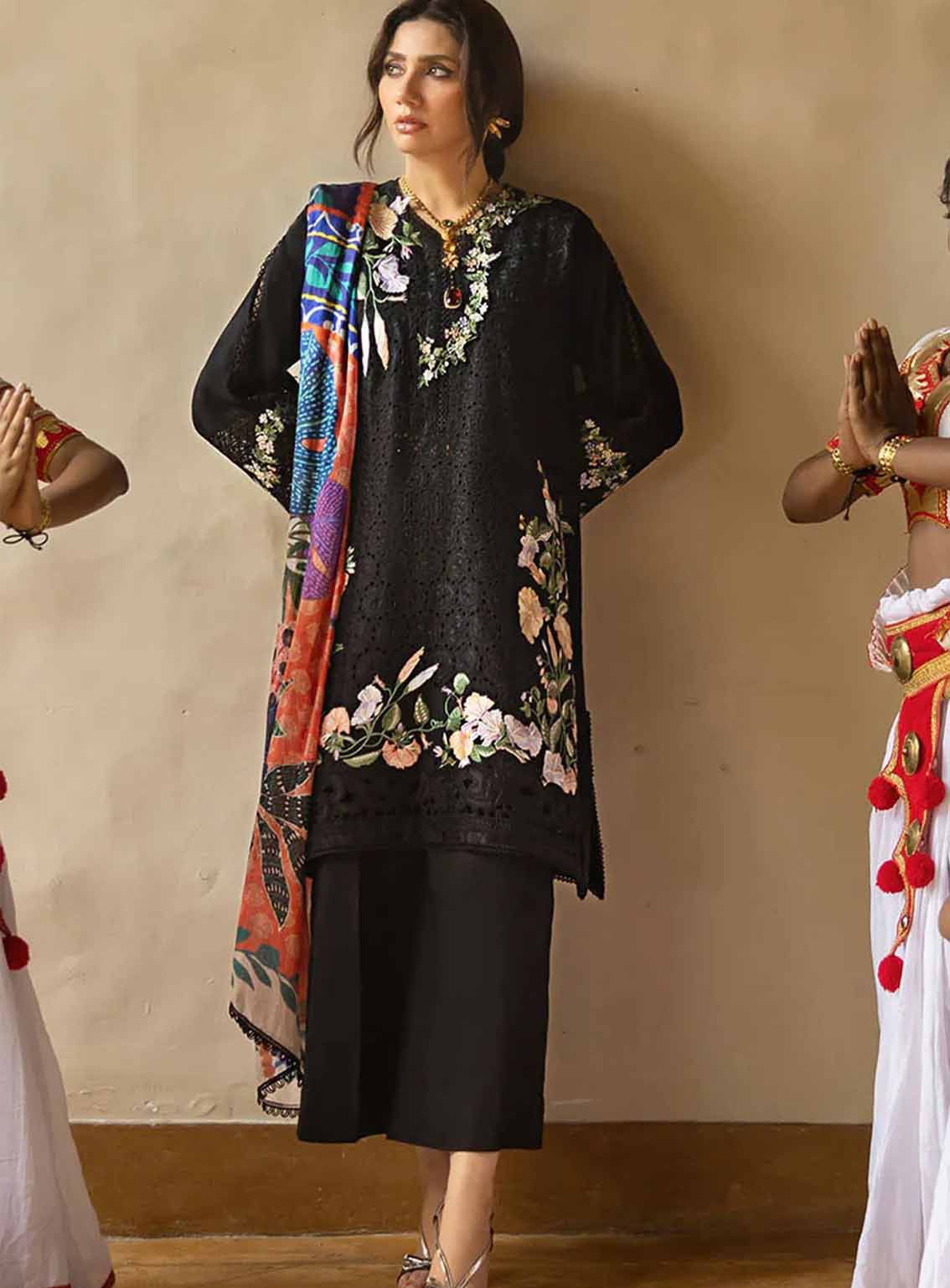 Mushq 5054 Luxury Embroidered 3-Piece Dhanak Fabric