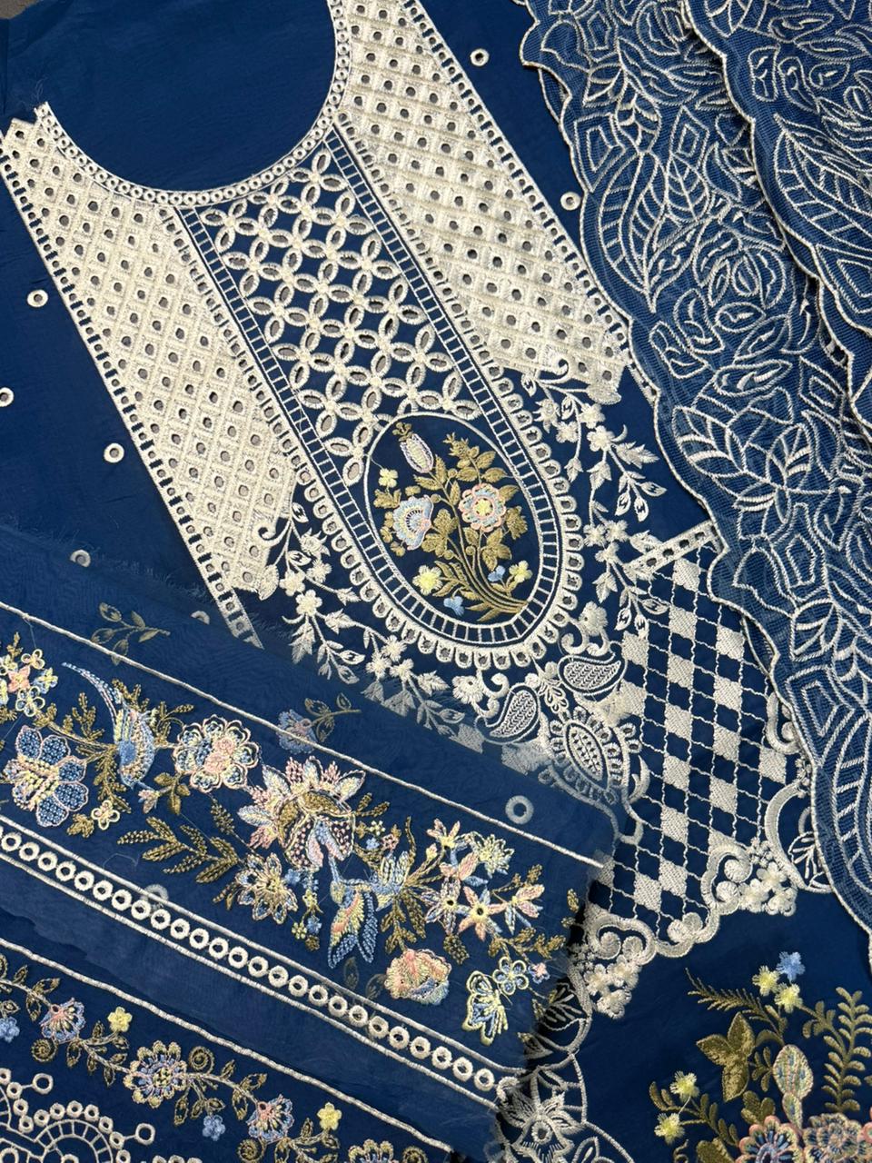 MAHNOOR LAWN 3pc Summer Collection