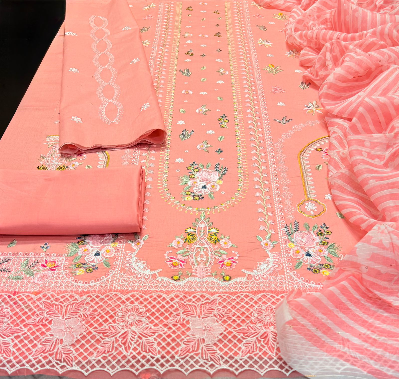 QALAMKAR LAWN 3pc Summer Collection