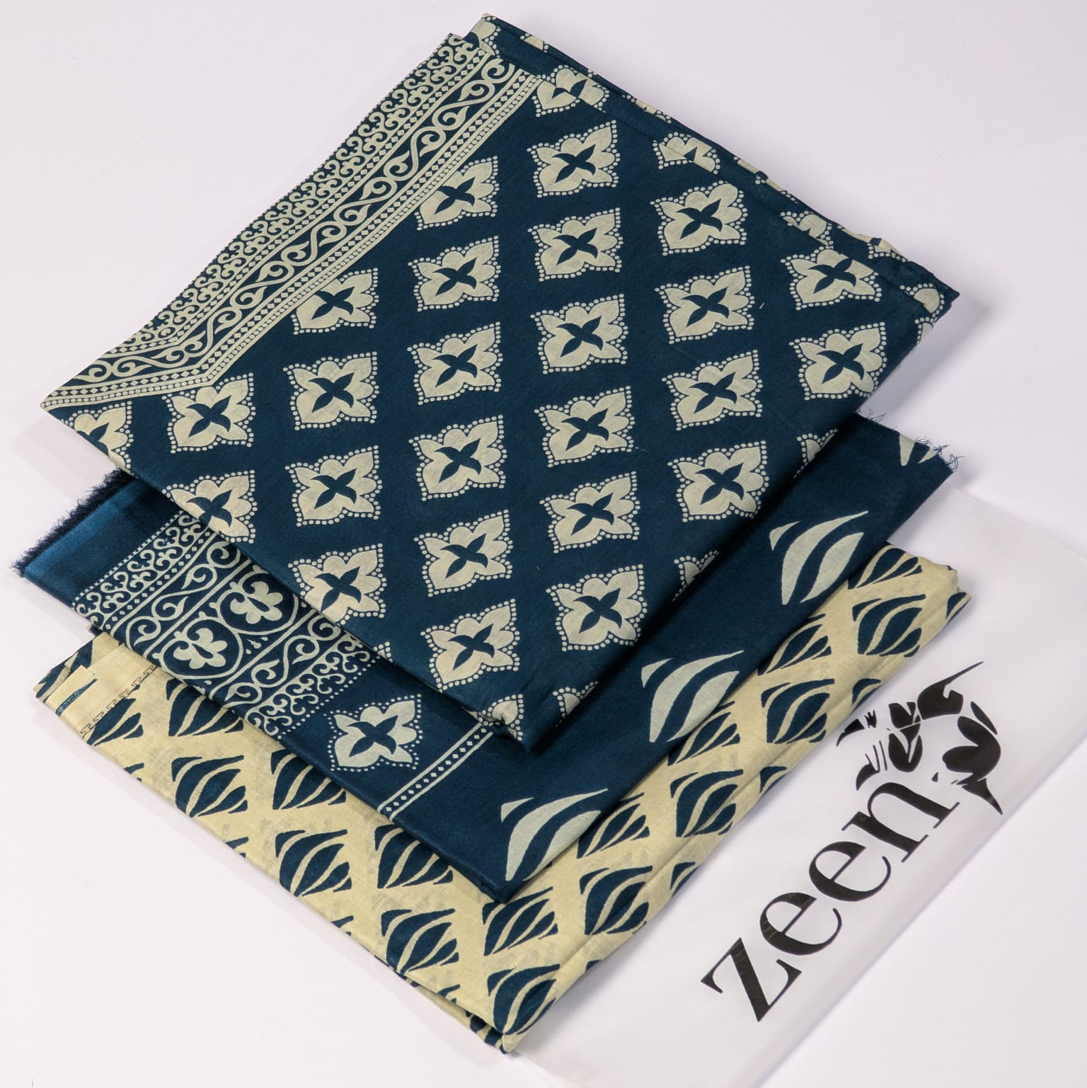 Zeen Printed Lawn Unstitched 3Piece D-70