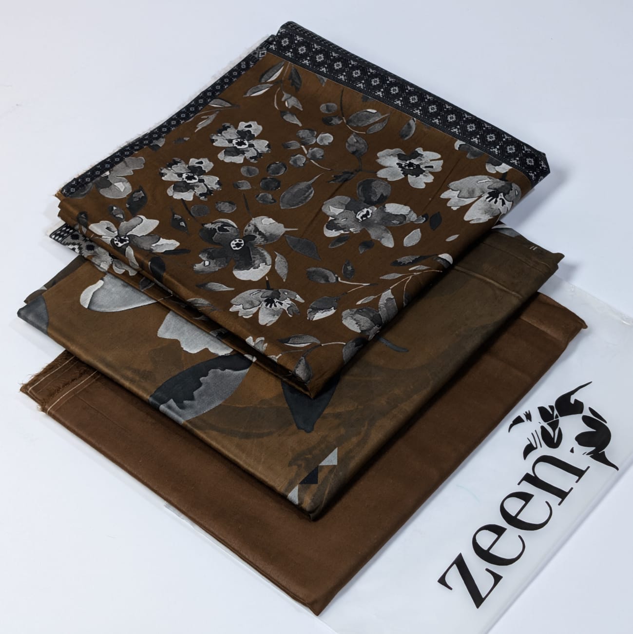 Zeen Printed Lawn Unstitched 3Piece D-26