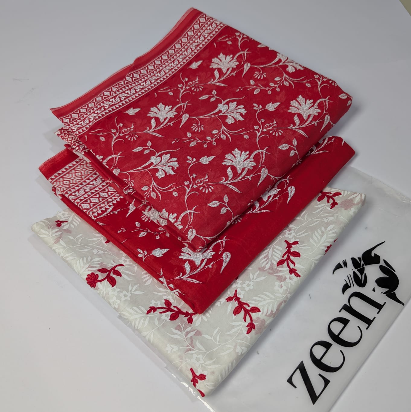 Zeen Printed Lawn Unstitched 3Piece D-111