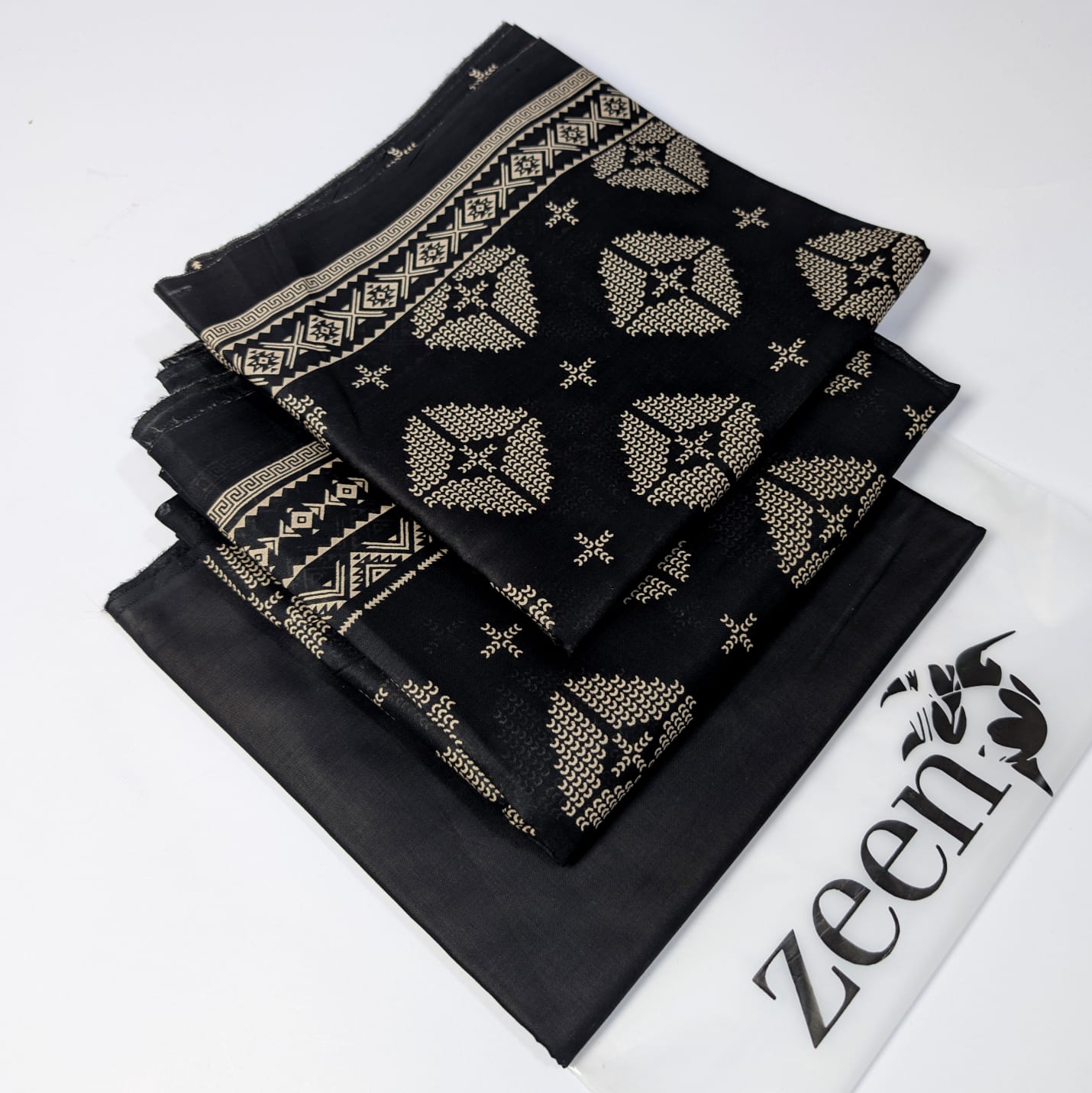 Zeen Printed Lawn Unstitched 3Piece D-95