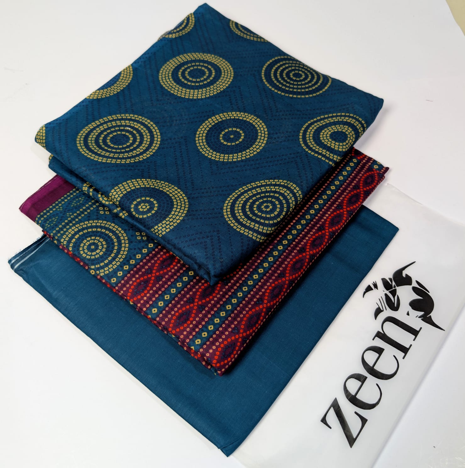 Zeen Printed Lawn Unstitched 3Piece D-82